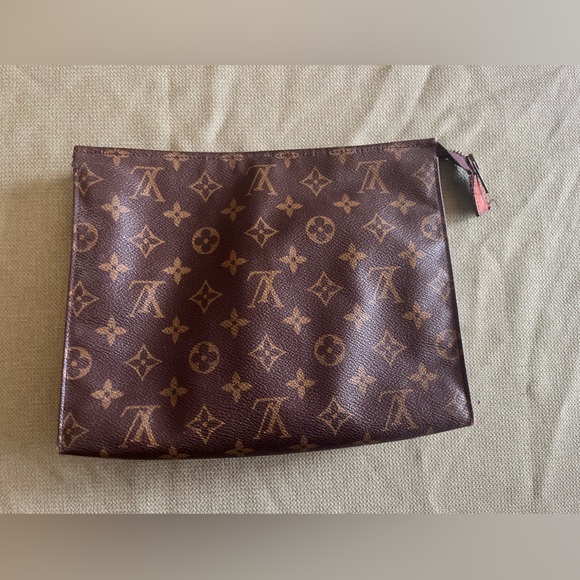 Louis Vuitton Monogram Pochette Toilette Large Cosmetic Clutch - Picture 8 of 9